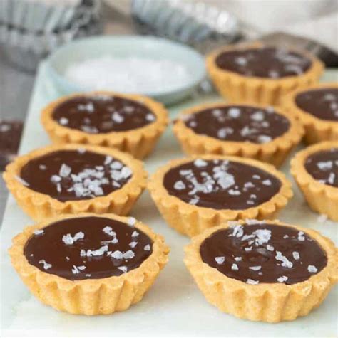 Mini Salted Chocolate Tarts - El Mundo Eats