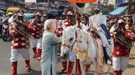 Indian Wedding Customs: ঘোড়া না, ঘোড়ীর পিঠে চড়েই কেন বিয়ে করতে যান ...