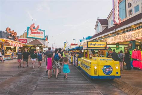 Wildwood Boardwalk Prepares For MDW - Wildwood Video Archive