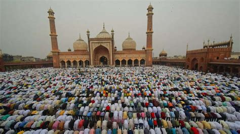 Photos from across country: Devotees offer Eid prayers | The Times of India