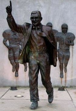 Joe Paterno statue - Wikipedia, the free encyclopedia