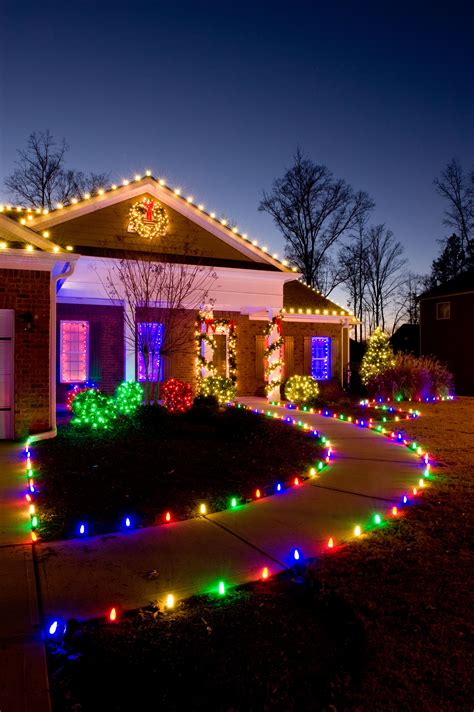 Holiday Decorations, Professional Christmas Lights Installation ...