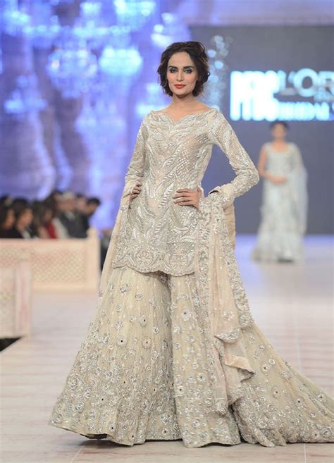 Ditch The Usual Bridal Outfits For These Gorgeous Sharara Suit Designs ...