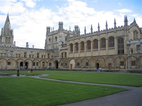 WaLLpApErS: Oxford University London