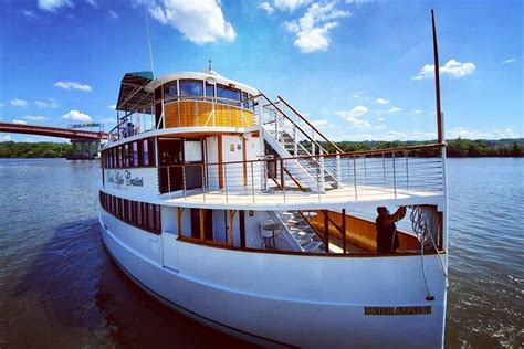 Hudson River Sightseeing Cruise From Albany: Triphobo