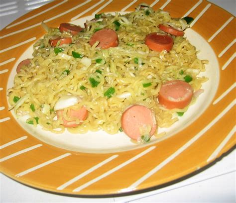 Indomie Noodles Recipes With Green Peppers And Cabbage Cooked With some ...