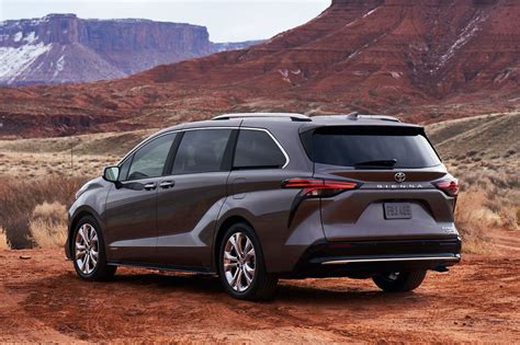 2021 Toyota Sienna Is All-New, All-Hybrid And As Cool As Minivans Get ...