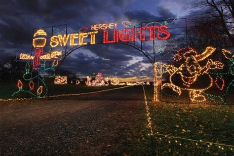 38 Best Christmas Light Displays in the U.S. - Holiday Light Shows Near Me