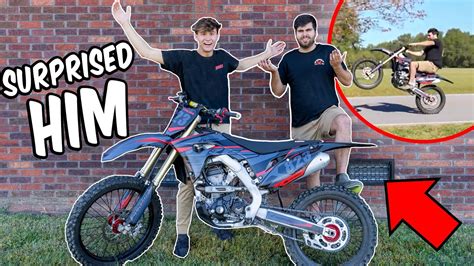 SURPRISING BRAYDON PRICE with a DIRTBIKE! - YouTube