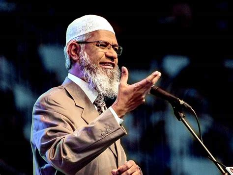 Zakir Naik makes 'heartful' apologies for sensitive, controversial ...