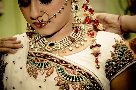 Hyderabad Wedding Photographer: Colorful Gujarati Wedding