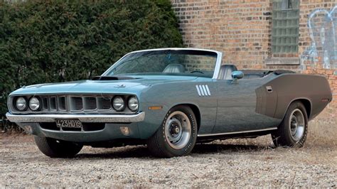 Rare 1971 Plymouth Hemi 'Cuda Convertible gets record $4.8 million ...