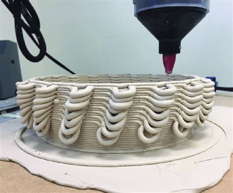 Ceramic 3D printing of the Hybrid material vessels #2, clay loops can ...