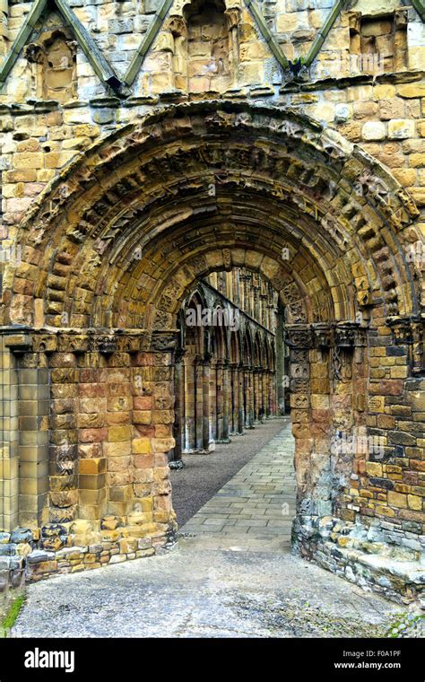 Jedburgh Abbey Ruins, Scotland Stock Photo - Alamy