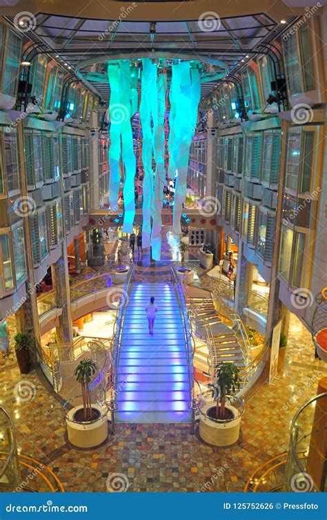 Liberty Of The Seas Promenade View Interior - Cruise Gallery