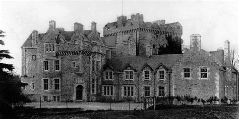 Comlongon Castle | Hotel, Dumfries | The Castles of Scotland, Coventry ...