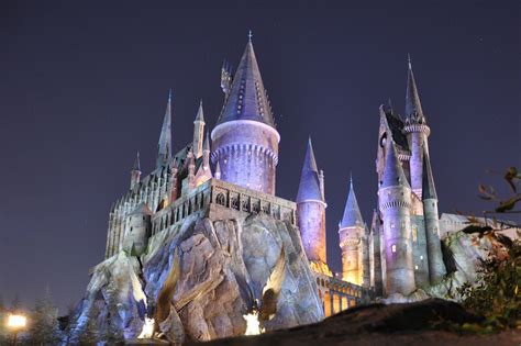 Universal Orlando Nighttime Show Hogwarts Always - The Park Prodigy