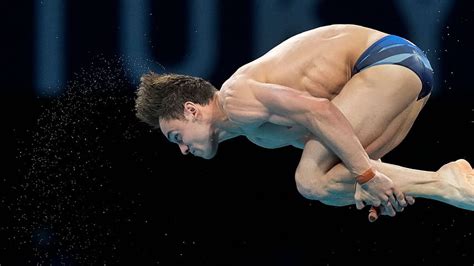 Tokyo 2020 Olympics: Tom Daley wins bronze medal in 10m individual ...