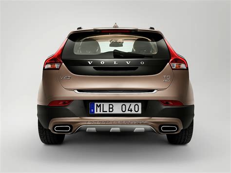 VOLVO V40 Cross Country specs - 2012, 2013, 2014, 2015, 2016 ...