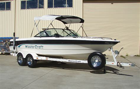 MASTERCRAFT PROSTAR 205 SKI BOAT 1998