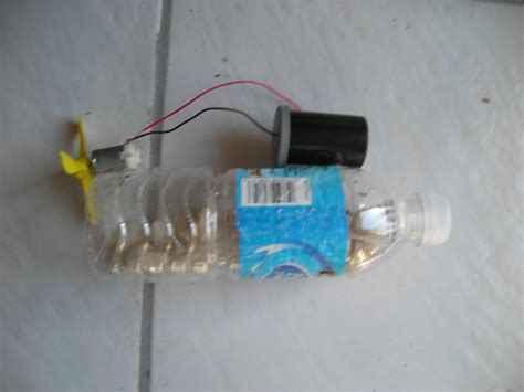 Water Bottle Boat : 5 Steps - Instructables