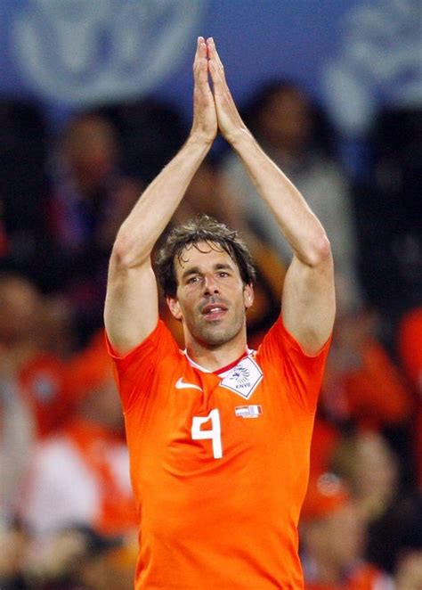 Former Manchester United striker Ruud van Nistelrooy announces his ...