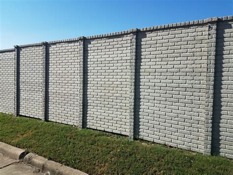 Dallas Concrete Fence - Hilltop Concrete - Precast Fencing