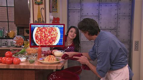 Watch iCarly Season 2 Episode 27: iCook - Full show on CBS All Access