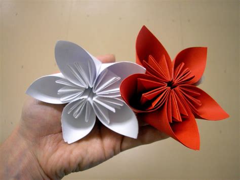 Origami flowers for beginners - How to make origami flowers very easy ...