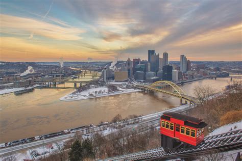 Dave DiCello Photography | Winter | A car on the Duquesne Incline ...