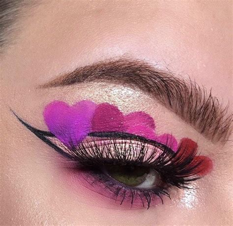 7 Ways to Wear Heart Makeup on Valentine's Day - Allure