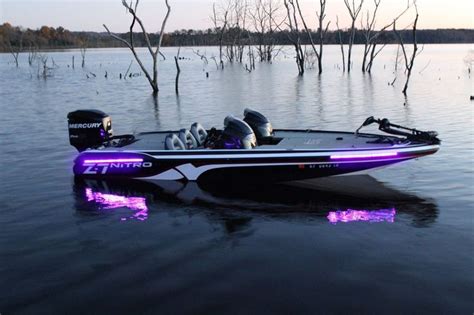 Best Boat For Bass Fishing World Top 10 Boats To Buy [review Guide ...