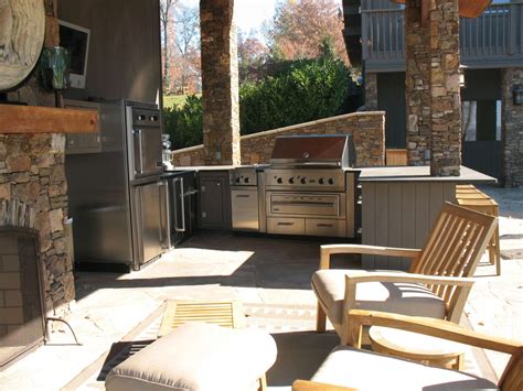 Outdoor kitchen appliances - Hawk Haven