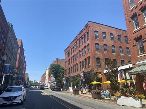 Just a picture of Main Street @Haverhill, MA : r/massachusetts