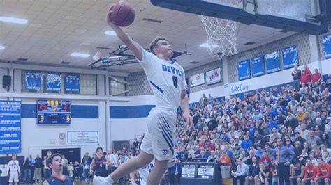 Incredible highlights and dunks from Mac McClung's record-breaking ...