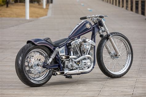 Custom Shovelhead Bobber - 4K Wallpapers Review