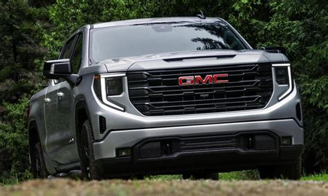 New 2023 GMC Sierra 1500 - Updates, Prices, Interior, AT4X AEV Edition ...