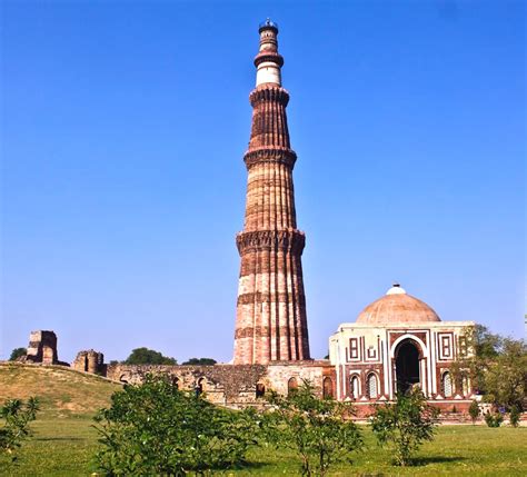 Qutub Minar of Delhi, Delhi tourism, Delhi travel guide, Qutab Minar