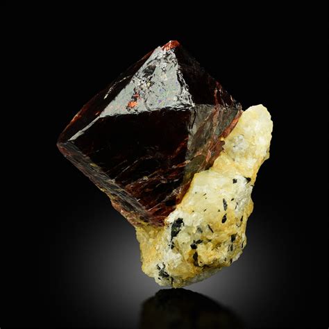 Zircon – Pakistan – Silmarils Minerals