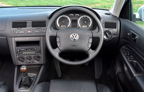 Volkswagen Bora Saloon (1999 - 2005) Driving & Performance | Parkers