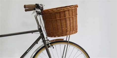 Best Bike Baskets: Front, Rear, Dog, Wicker + Metal [2022 Guide]