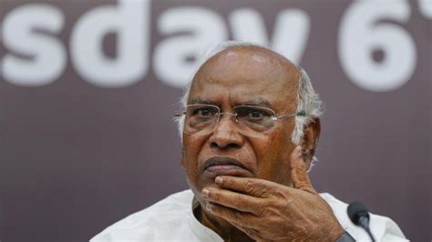 Karnataka Cong chief backing Kharge for CM post sparks debate over ...