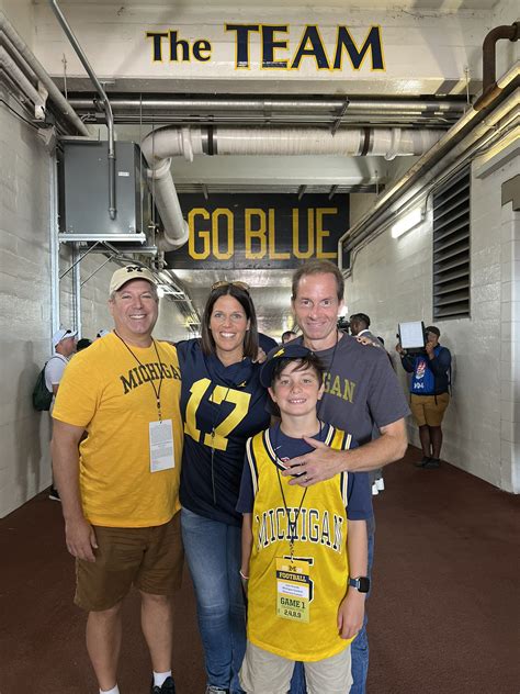 Dana Jacobson on Twitter: "A snapshot of a @UMichFootball game day ...