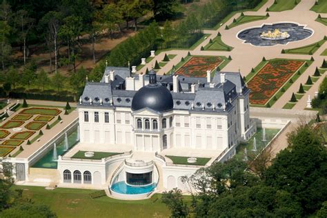 Mohammed Bin Salman owns a £230m French chateau called ‘world’s most ...