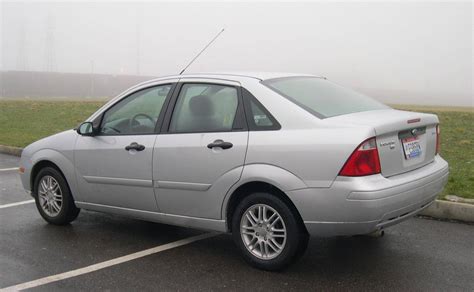 2005 Ford Focus ZX4 SES - Sedan 2.0L Manual