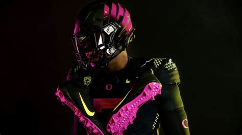 Week 8's top college football uniforms: Oregon Ducks 'Stomp Out Cancer ...