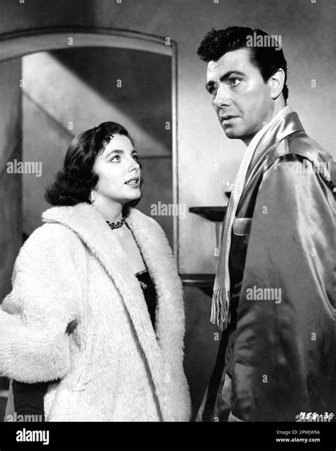 JOAN COLLINS and MAXWELL REED in THE SQUARE RING 1953 director BASIL ...