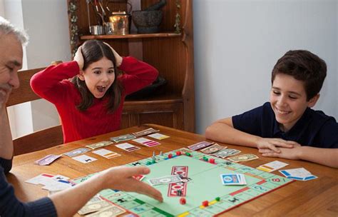 20 Ening And Fun Family Games To Play At Home