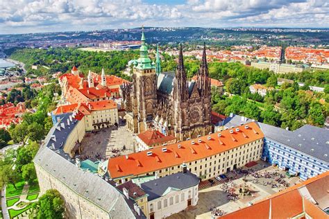 How to Buy Tickets to Prague Castle in 2024 - Road Affair