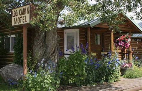 Log Cabin Motel Pinedale WY | Pinedale, Wyoming Bed and Breakfast ...